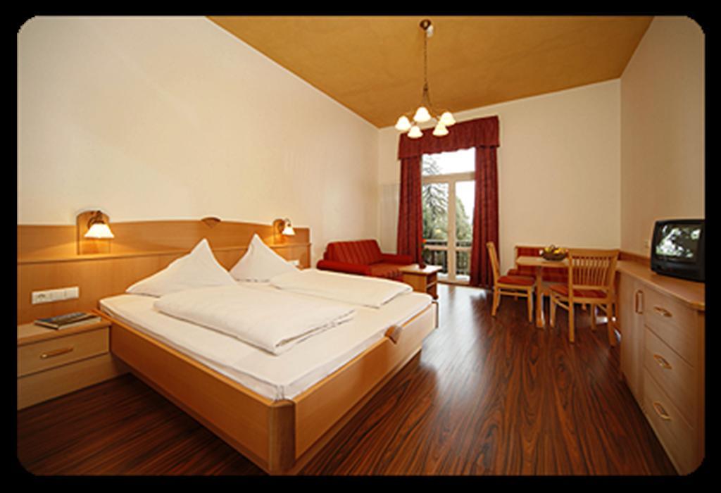Hotel Angelica Мерано Екстер'єр фото