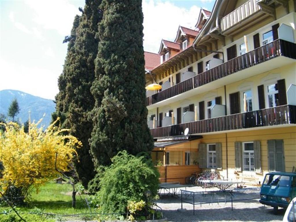 Hotel Angelica Мерано Екстер'єр фото