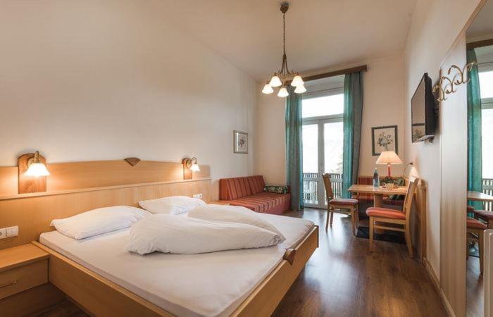 Hotel Angelica Мерано Екстер'єр фото