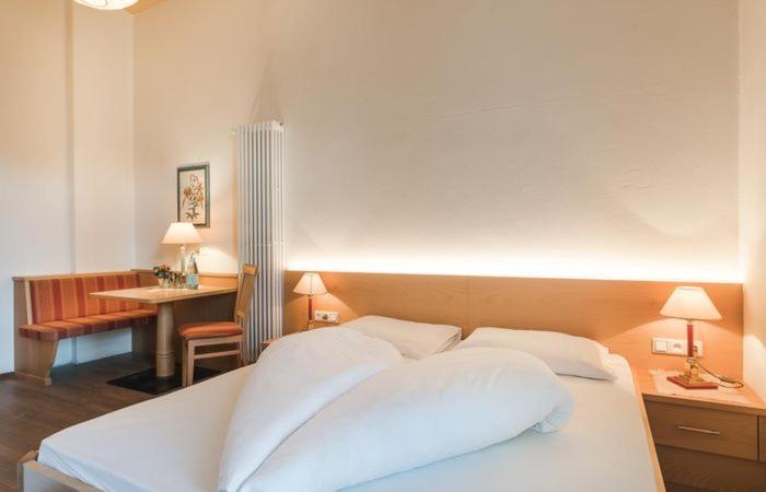Hotel Angelica Мерано Екстер'єр фото